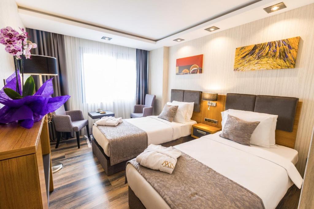 senior suite with extra bed and sea view