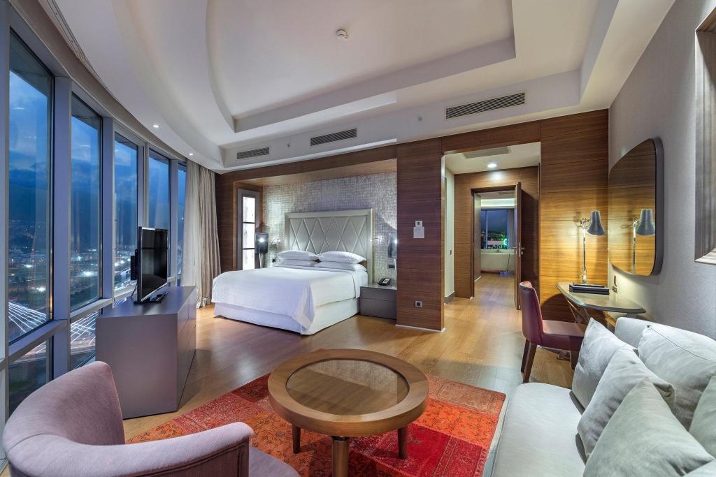 king suite , club level , 1 bedroom presidential suite , 1 king