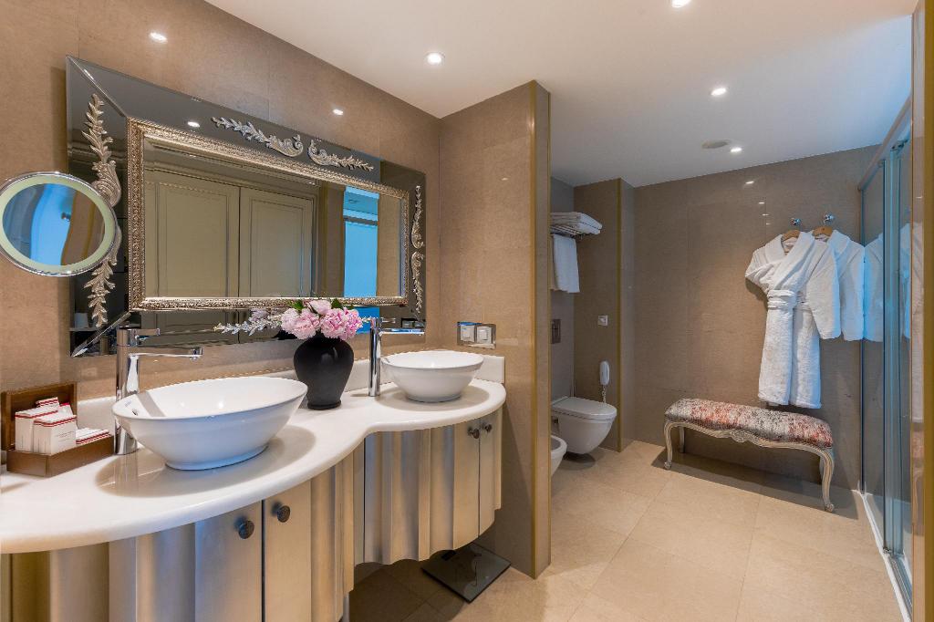 laxury suite