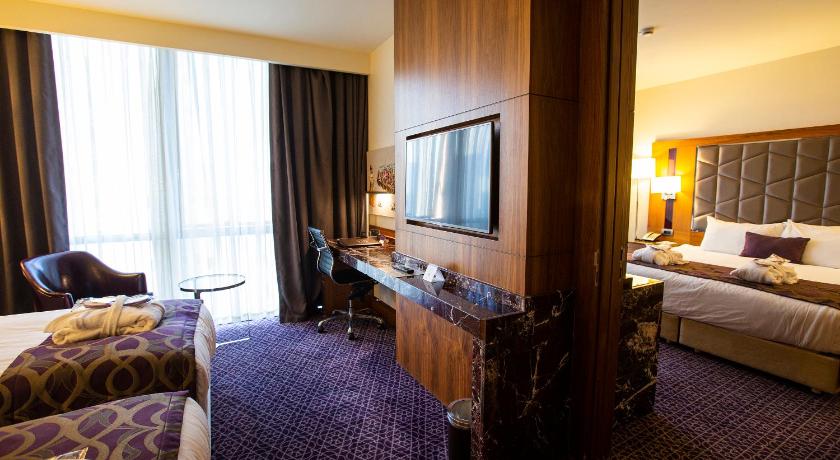 family connecting rooms