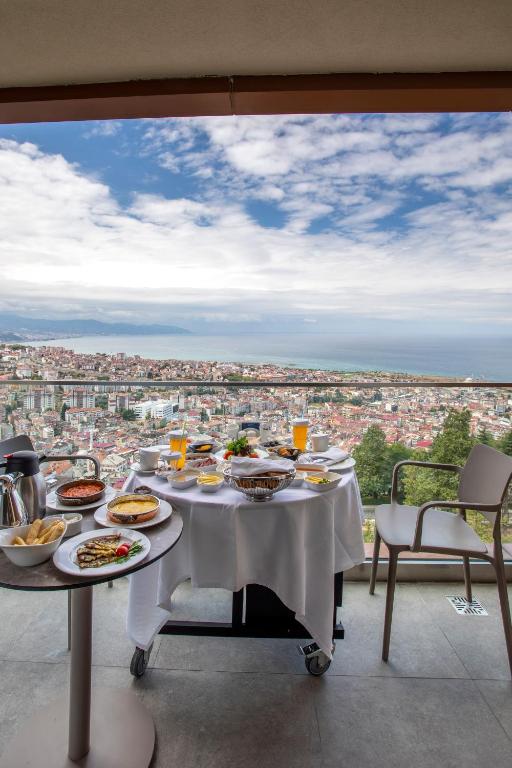 double or twin room with sea view and balcony