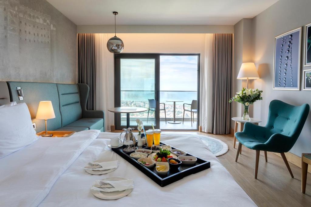 double or twin room with sea view and balcony