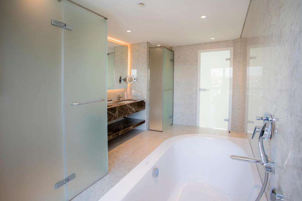 executive king suite
