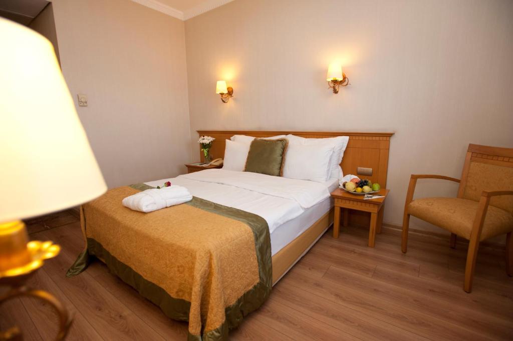 classic double or twin room - no view