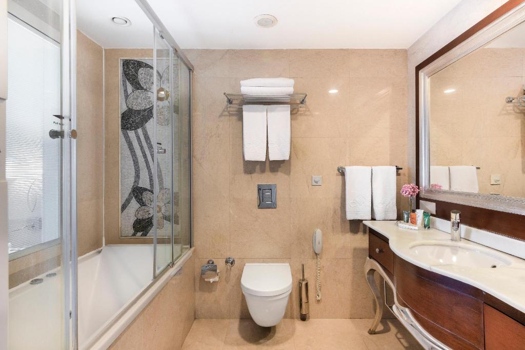 deluxe triple room