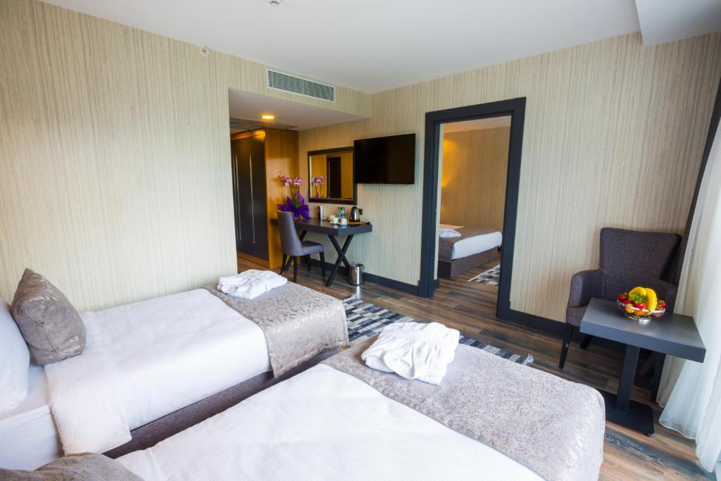 junior suite with sofa bed and sea view