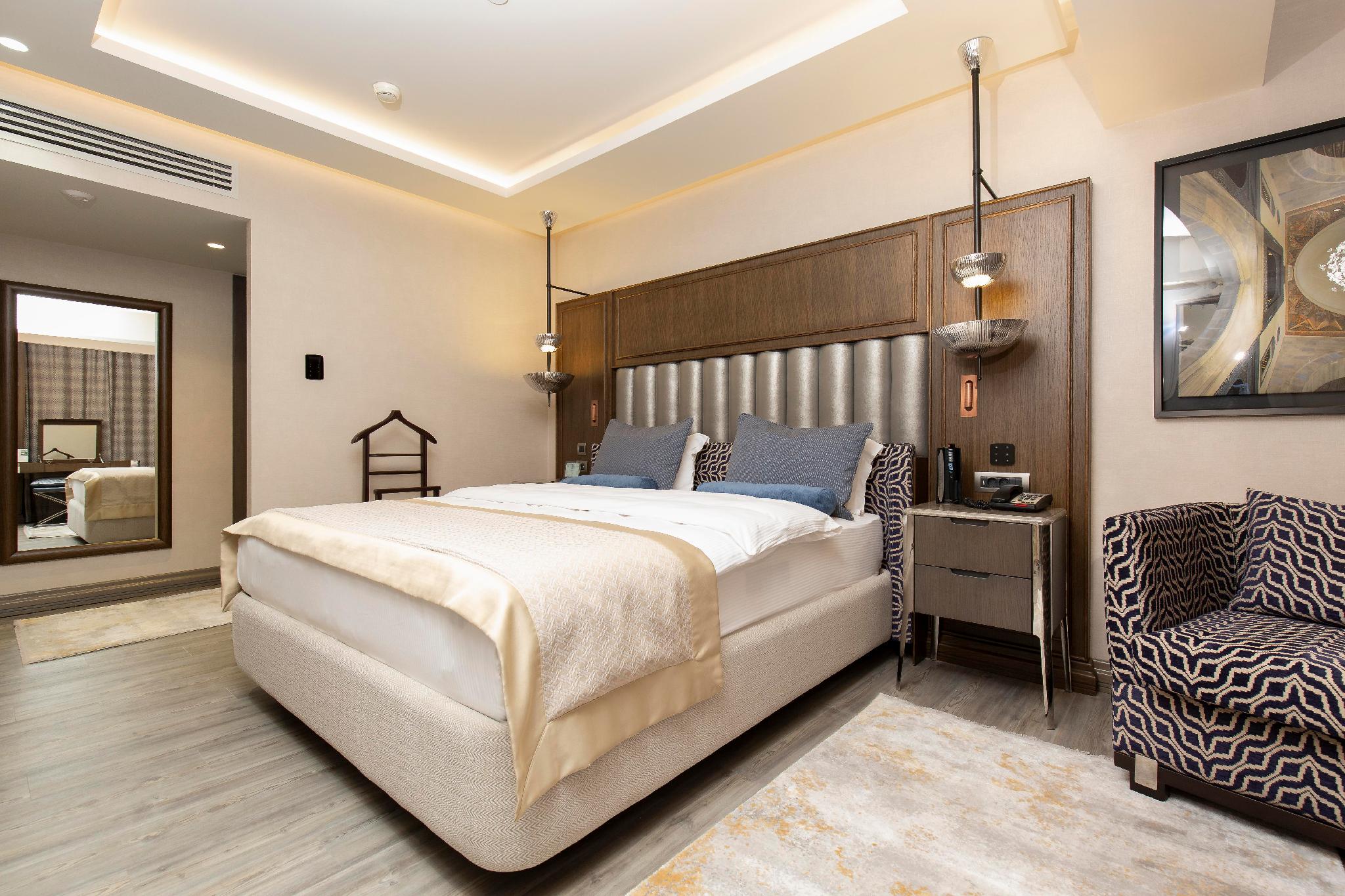superior Queen room