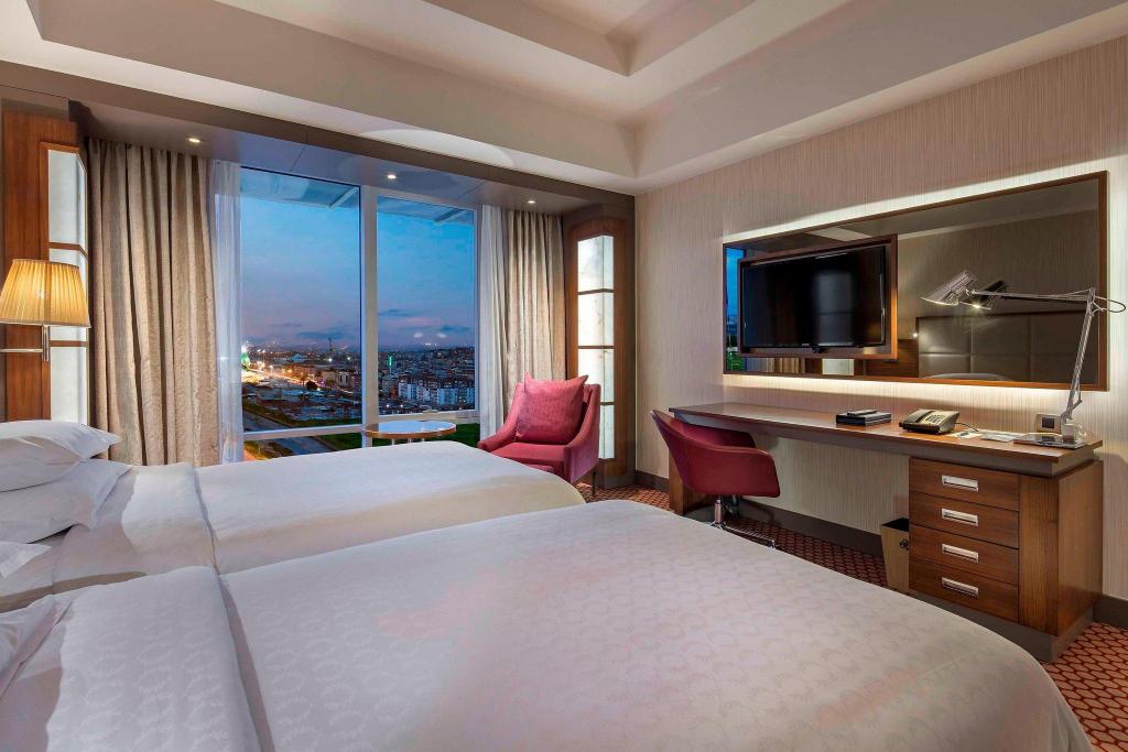 classic , club level , guest room , 2 twin bed
