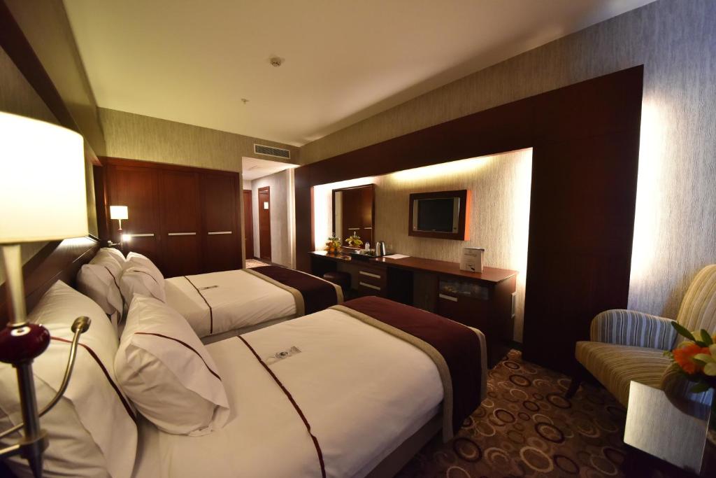 deluxe triple room