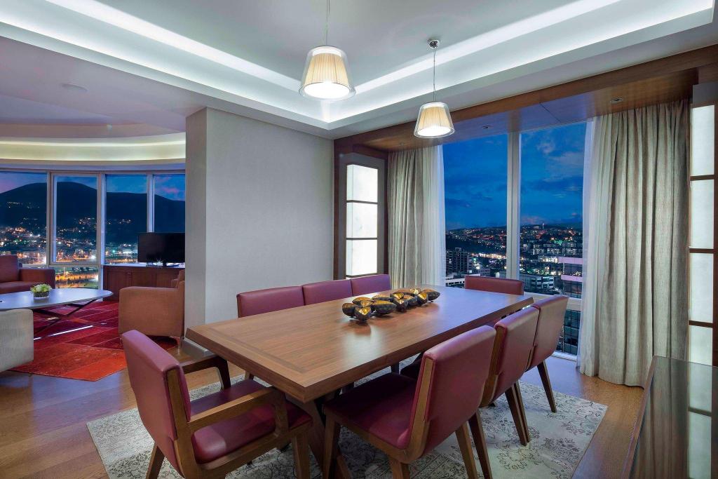 king suite , club level , 1 bedroom presidential suite , 1 king