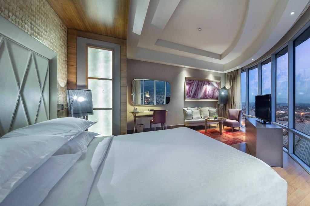 king suite , club level , 1 bedroom presidential suite , 1 king