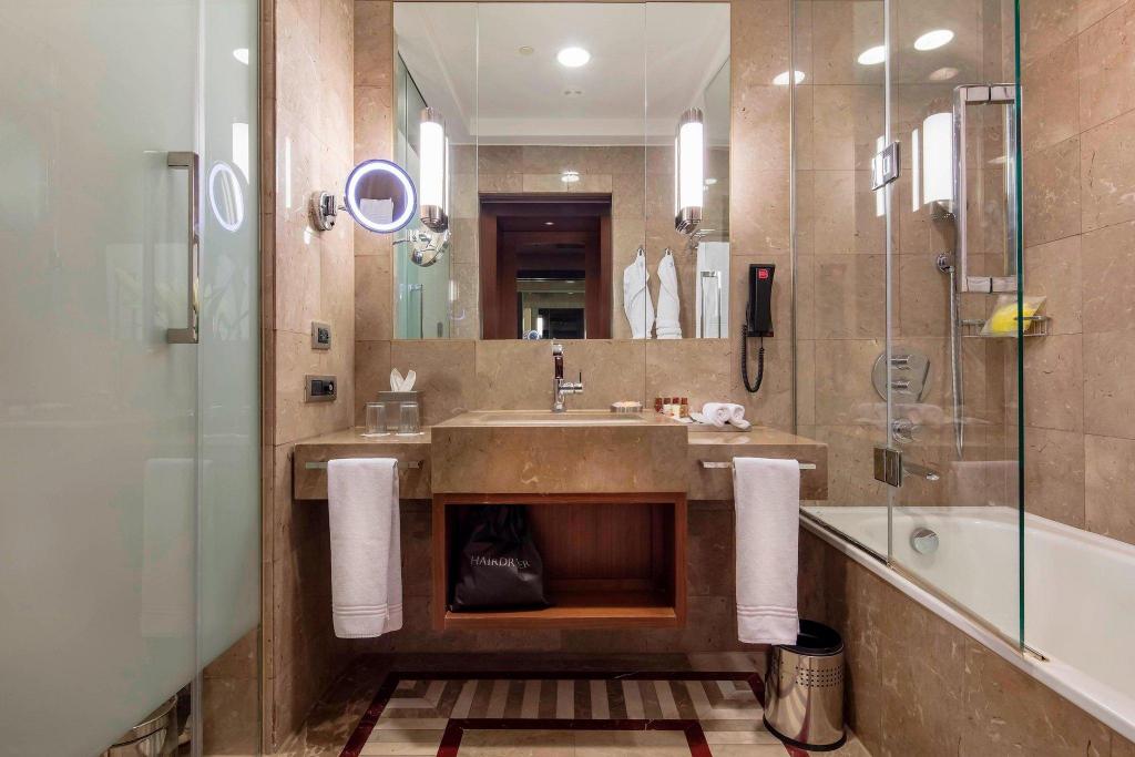 classic , guest room , 2 twin beds