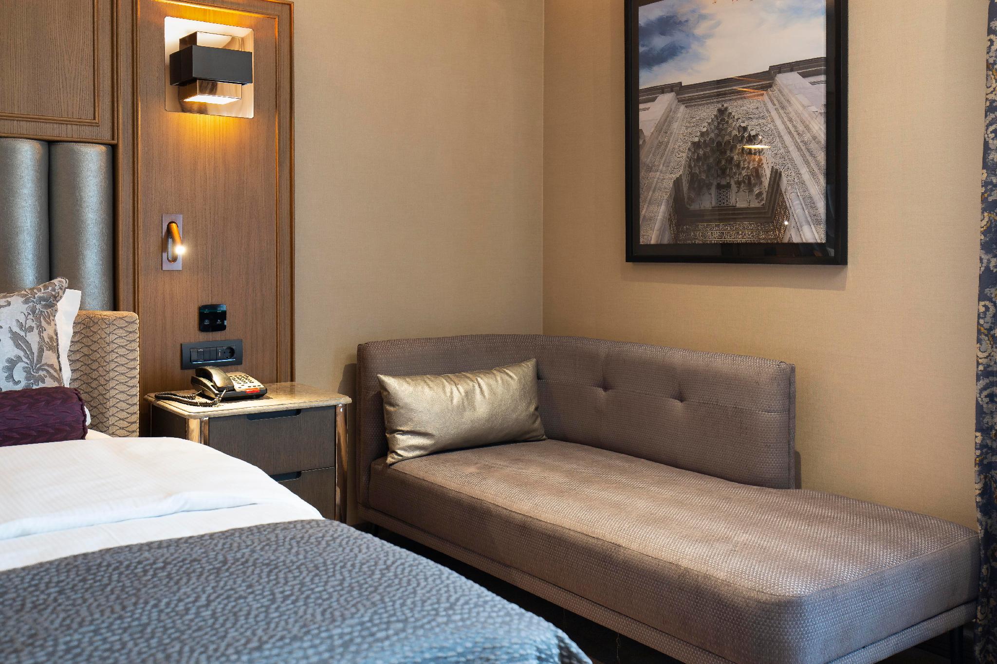 superior room