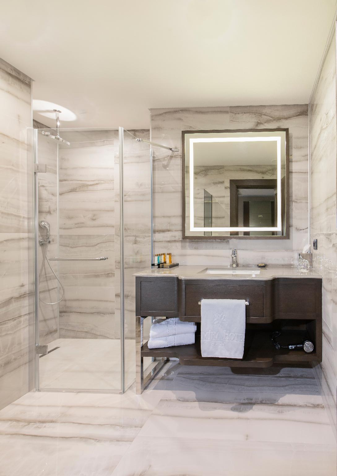 superior room