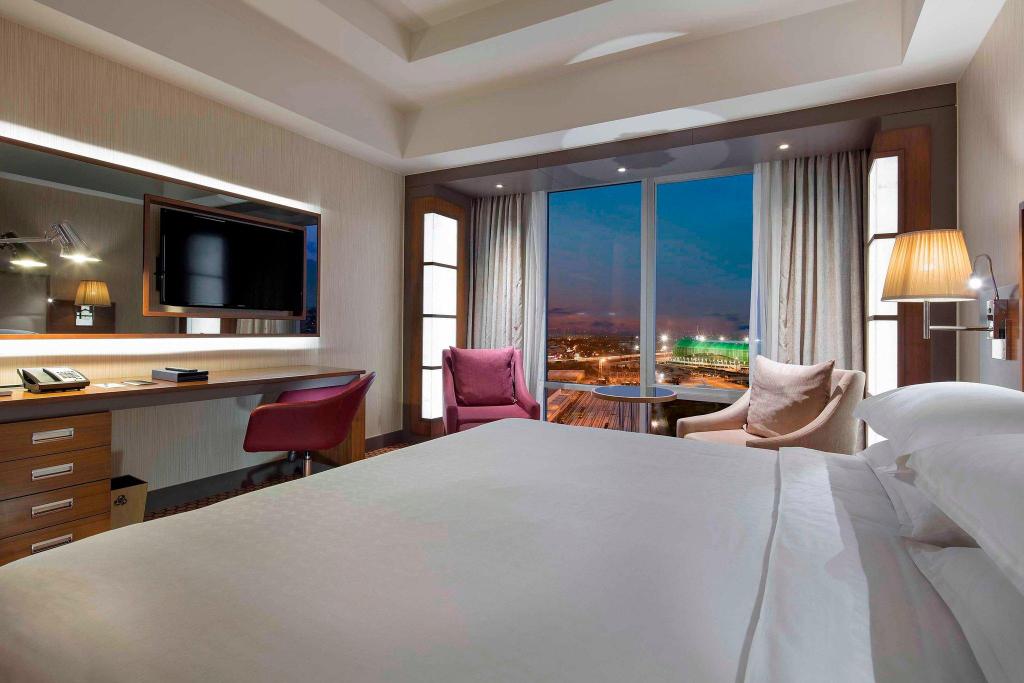 classic guest room , king bed