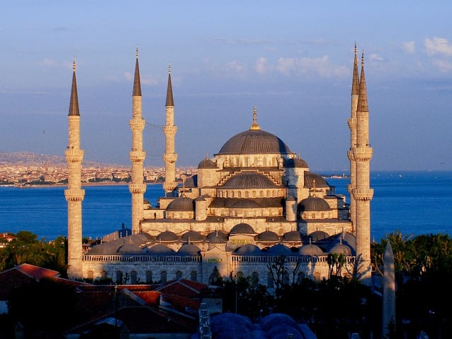 الجامع الأزرق في اسطنبول (جامع السلطان أحمد) 