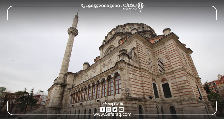 جامع لالالي في اسطنبول